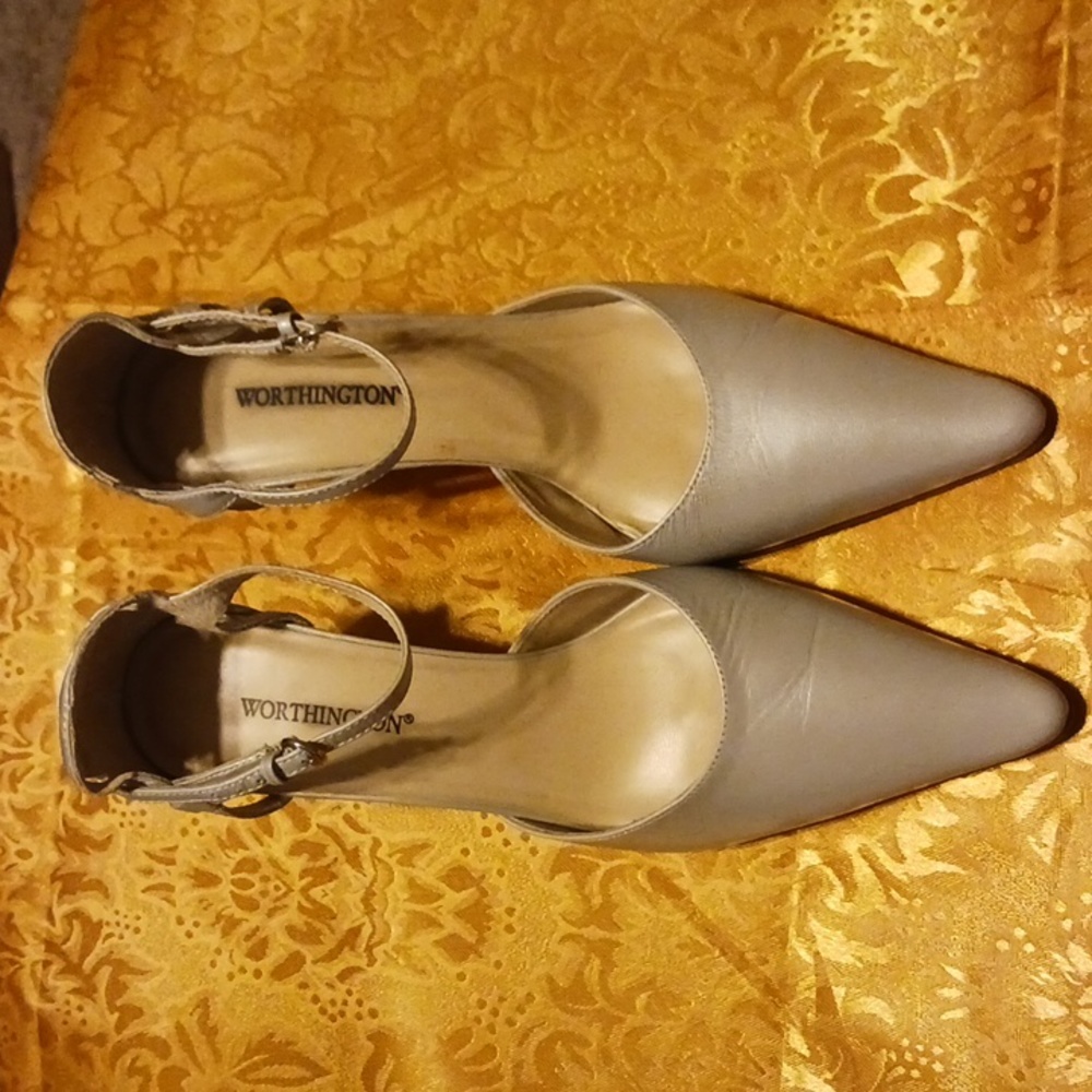 Silver Metalic leather shoes